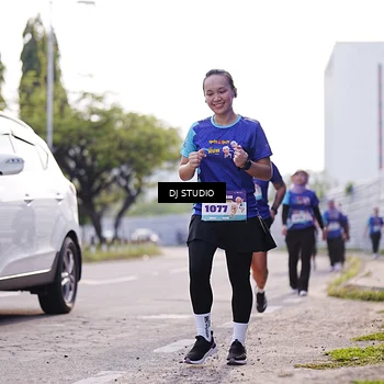 Runner Photo 8387292
