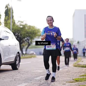 Runner Photo 8387293
