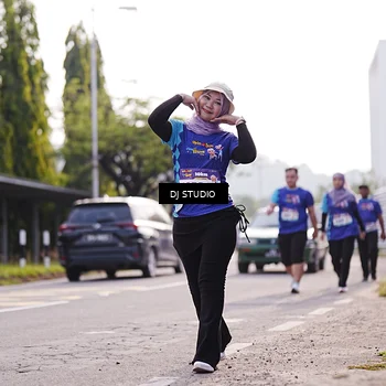 Runner Photo 8387323