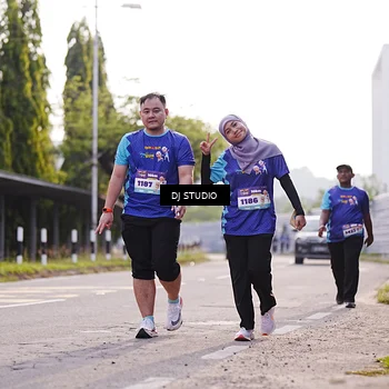 Runner Photo 8387343