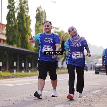 Runner Photo 8387363
