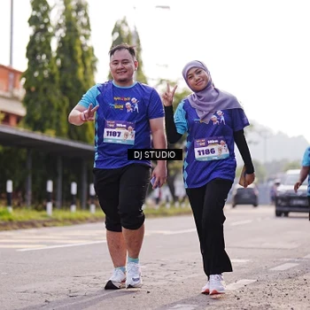 Runner Photo 8387372
