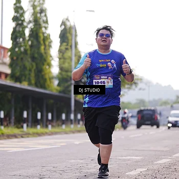 Runner Photo 8387445
