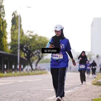 Runner Photo 8387450