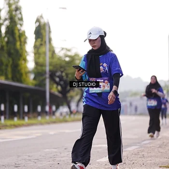 Runner Photo 8387458