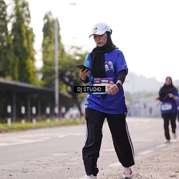 Runner Photo 8387462
