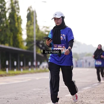 Runner Photo 8387465