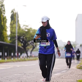 Runner Photo 8387466