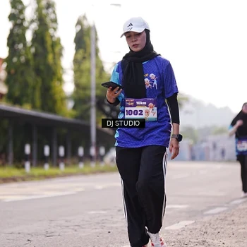 Runner Photo 8387467