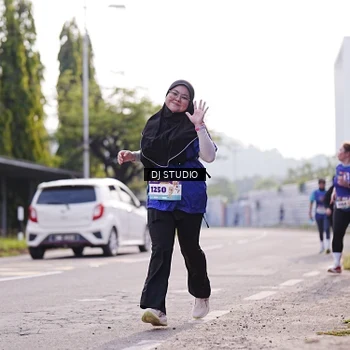 Runner Photo 8387474