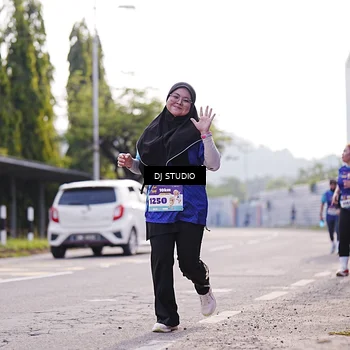 Runner Photo 8387476