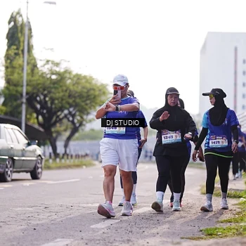 Runner Photo 8387513