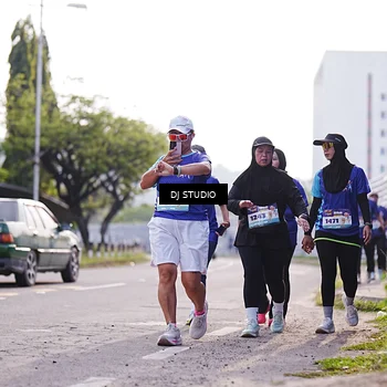 Runner Photo 8387517