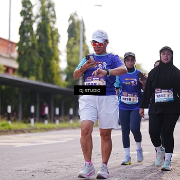 Runner Photo 8387531