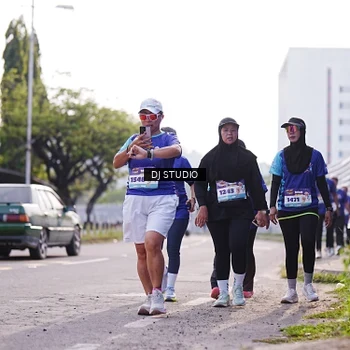 Runner Photo 8387548