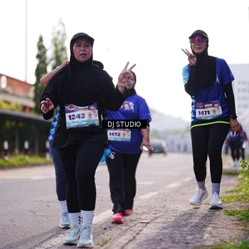 Runner Photo 8387559