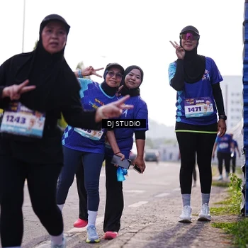 Runner Photo 8387564