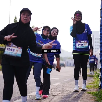 Runner Photo 8387566