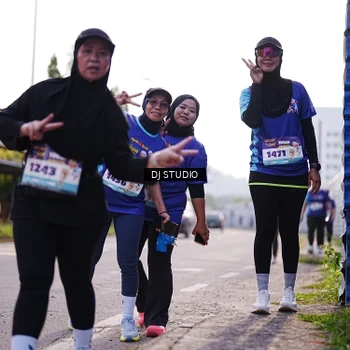 Runner Photo 8387573