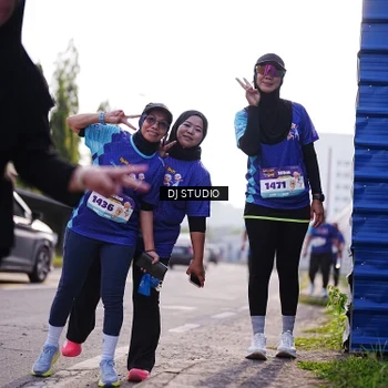 Runner Photo 8387575