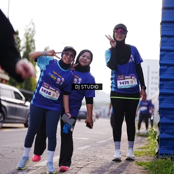 Runner Photo 8387578