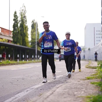 Runner Photo 8387595