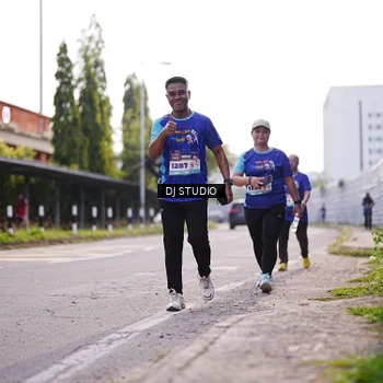 Runner Photo 8387597