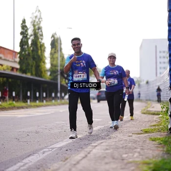 Runner Photo 8387601