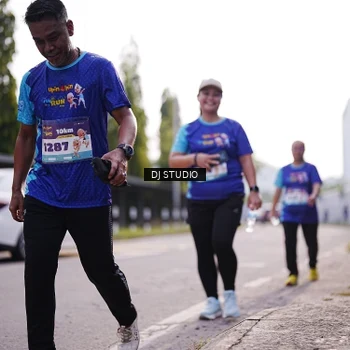 Runner Photo 8387612