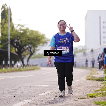 Runner Photo 8387673