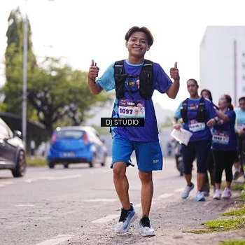 Runner Photo 8387681