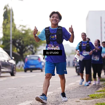 Runner Photo 8387683