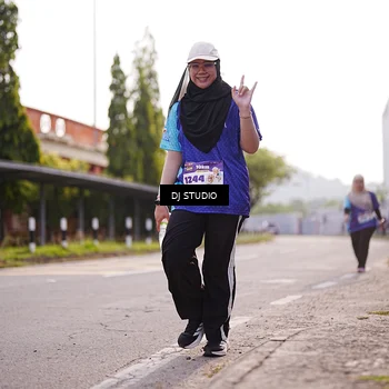 Runner Photo 8387756