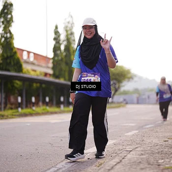 Runner Photo 8387758