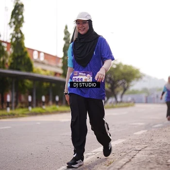 Runner Photo 8387765