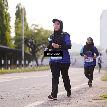 Runner Photo 8387906