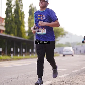 Runner Photo 8387939