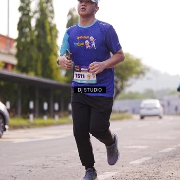 Runner Photo 8387946