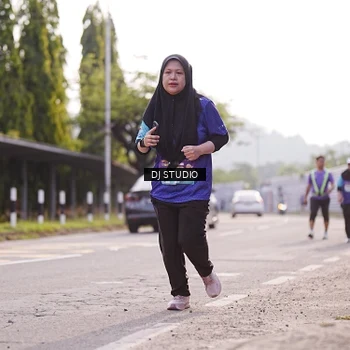 Runner Photo 8387948