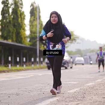 Runner Photo 8387957