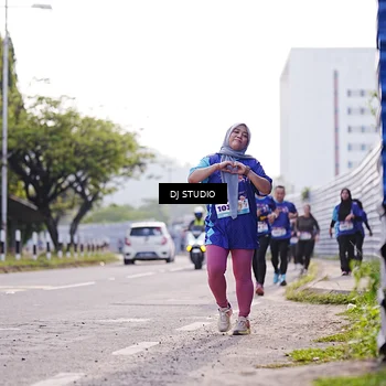 Runner Photo 8388074