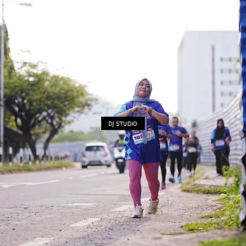 Runner Photo 8388076