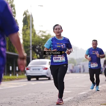 Runner Photo 8388090