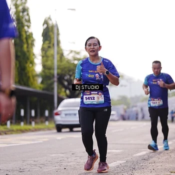 Runner Photo 8388093