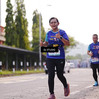 Runner Photo 8388099