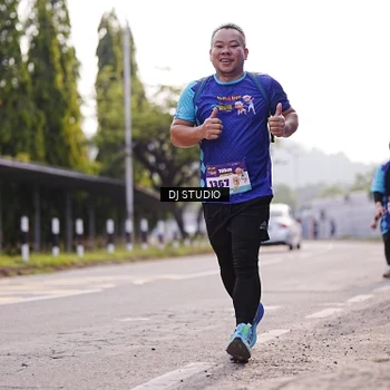 Runner Photo 8388109