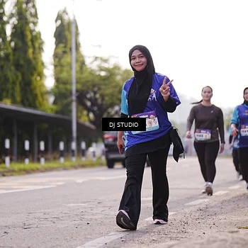 Runner Photo 8388121