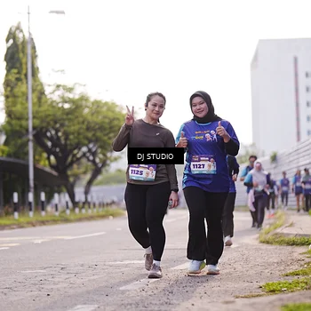 Runner Photo 8388136