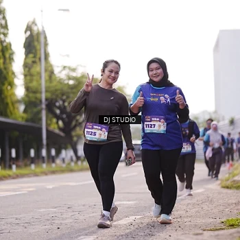 Runner Photo 8388156