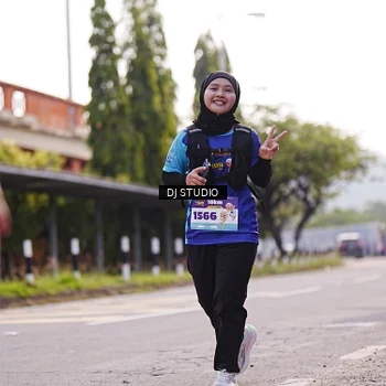 Runner Photo 8388170